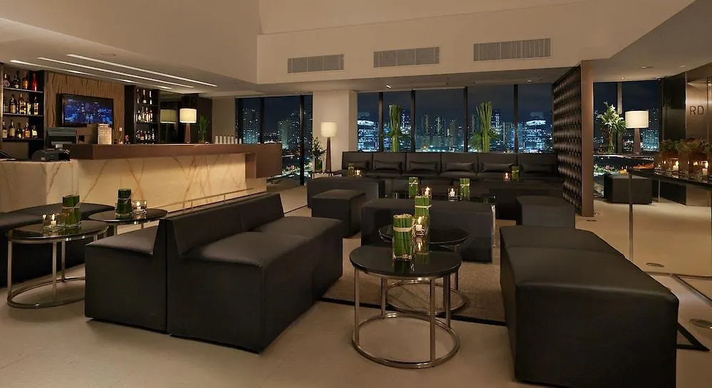 **** Hotel Seda Bonifacio Global City Taguig Philippines